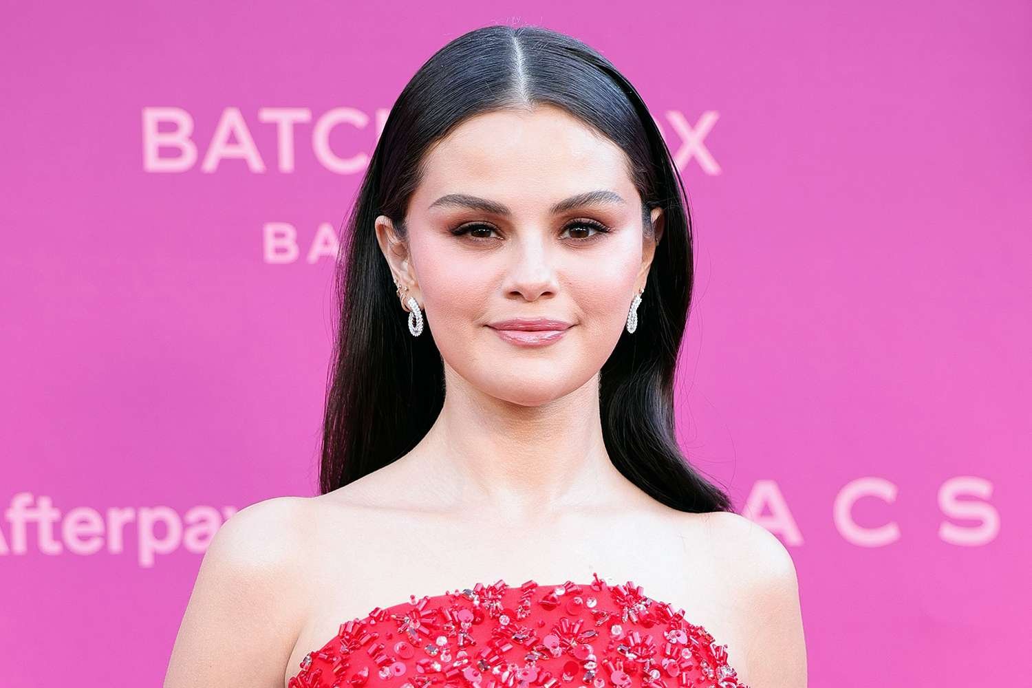 Selena Gomez Opens Up About Nicotine Addiction, Says Vaping Changed Her Voice