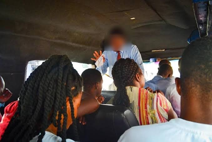 Gov’t Halts Ban On Preaching, Hawking Restrictions on Moving Vehicles
