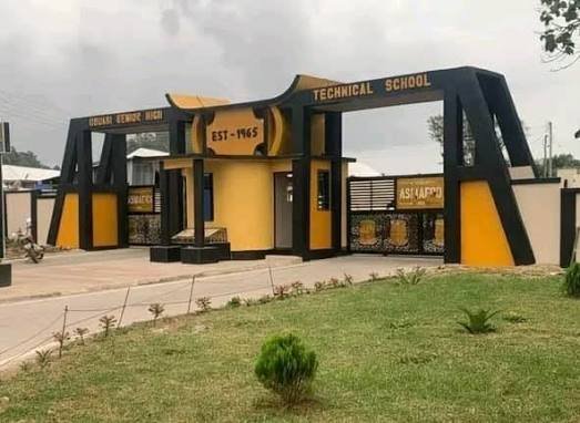 Education Minister Orders Immediate Suspension of Obuasi SHTS Headmaster